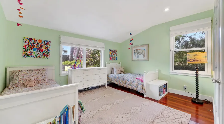 1 North Point Circle, Belvedere Tiburon, California, 94920, United States, 4 Bedrooms Bedrooms, ,3.5 BathroomsBathrooms,Residential,For Sale,1 North Point Circle,1755310
