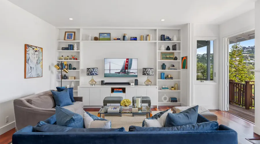 1 North Point Circle, Belvedere Tiburon, California, 94920, United States, 4 Bedrooms Bedrooms, ,3.5 BathroomsBathrooms,Residential,For Sale,1 North Point Circle,1755310