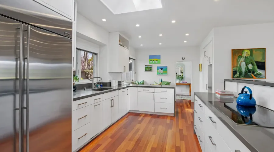 1 North Point Circle, Belvedere Tiburon, California, 94920, United States, 4 Bedrooms Bedrooms, ,3.5 BathroomsBathrooms,Residential,For Sale,1 North Point Circle,1755310