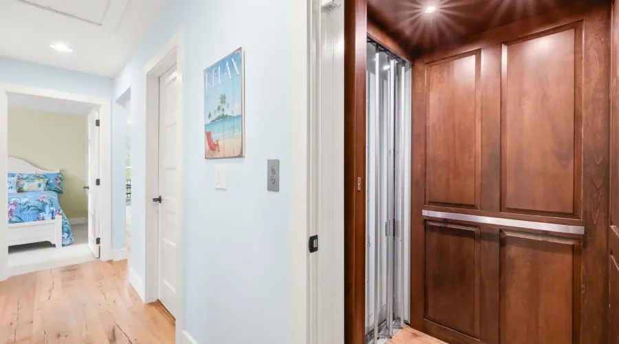 1234 Middle Gulf Drive, Sanibel, Florida, 33957, United States, 3 Bedrooms Bedrooms, 13 Rooms Rooms,3 BathroomsBathrooms,Residential,For Sale,Middle Gulf,1756461