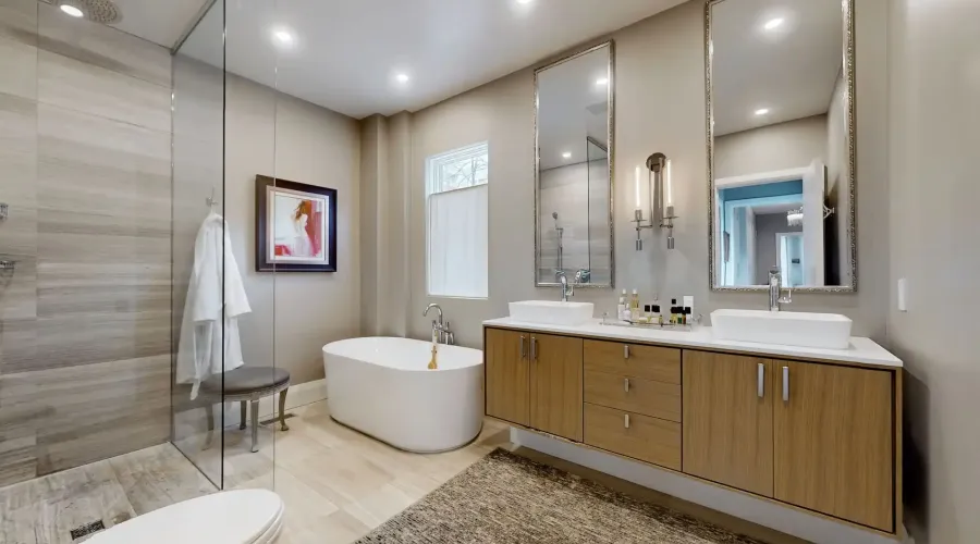 10 Webster Ave, Toronto, Ontario, Canada, 3 Bedrooms Bedrooms, ,3 BathroomsBathrooms,Residential,For Sale,Webster,1757647