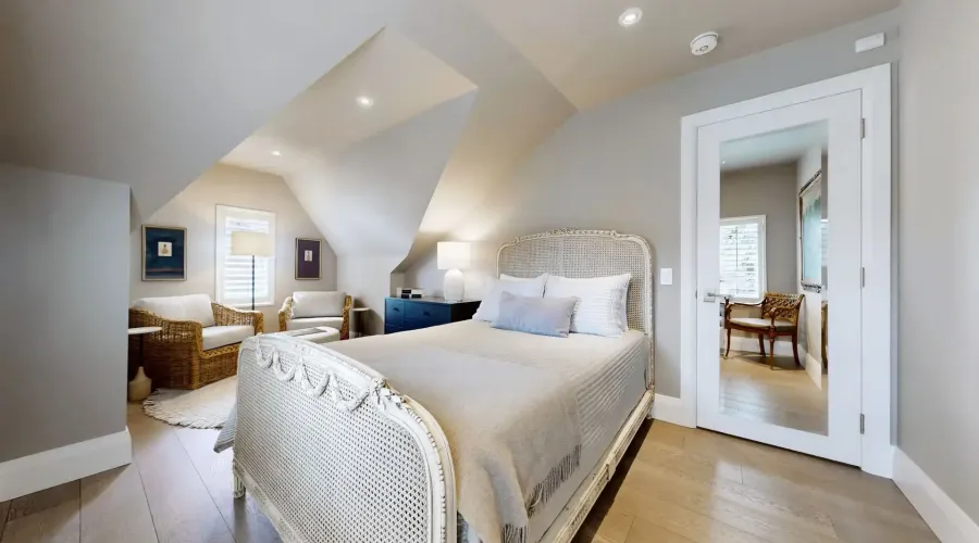 10 Webster Ave, Toronto, Ontario, Canada, 3 Bedrooms Bedrooms, ,3 BathroomsBathrooms,Residential,For Sale,Webster,1757647