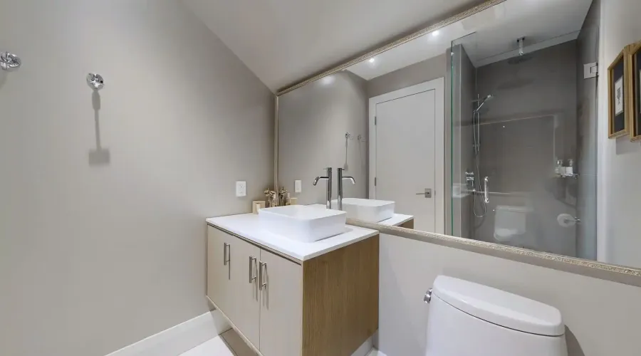 10 Webster Ave, Toronto, Ontario, Canada, 3 Bedrooms Bedrooms, ,3 BathroomsBathrooms,Residential,For Sale,Webster,1757647