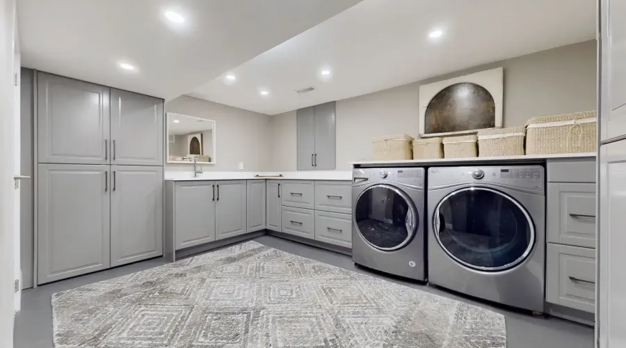 10 Webster Ave, Toronto, Ontario, Canada, 3 Bedrooms Bedrooms, ,3 BathroomsBathrooms,Residential,For Sale,Webster,1757647