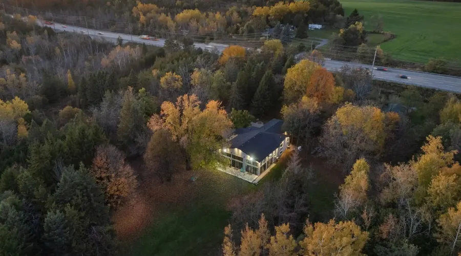 2993 Innisfil Beach Rd, Innisfil, Ontario, L9S 4C3, Canada, 4 Bedrooms Bedrooms, ,4 BathroomsBathrooms,Residential,For Sale,Innisfil Beach Rd,1761260