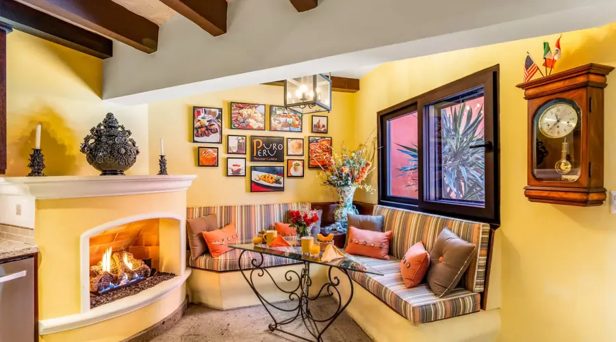 San Miguel de Allende, Mexico, 4 Bedrooms Bedrooms, ,4 BathroomsBathrooms,Residential,Pending,1768973