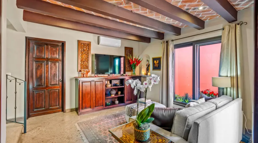 San Miguel de Allende, Mexico, 4 Bedrooms Bedrooms, ,4 BathroomsBathrooms,Residential,Pending,1768973