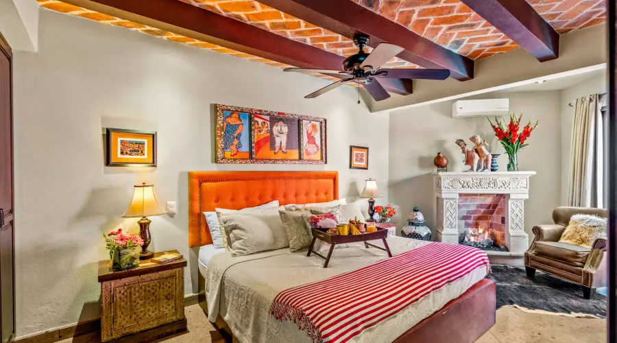 San Miguel de Allende, Mexico, 4 Bedrooms Bedrooms, ,4 BathroomsBathrooms,Residential,Pending,1768973
