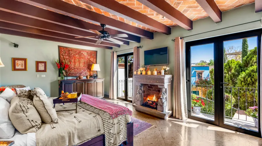 San Miguel de Allende, Mexico, 4 Bedrooms Bedrooms, ,4 BathroomsBathrooms,Residential,Pending,1768973