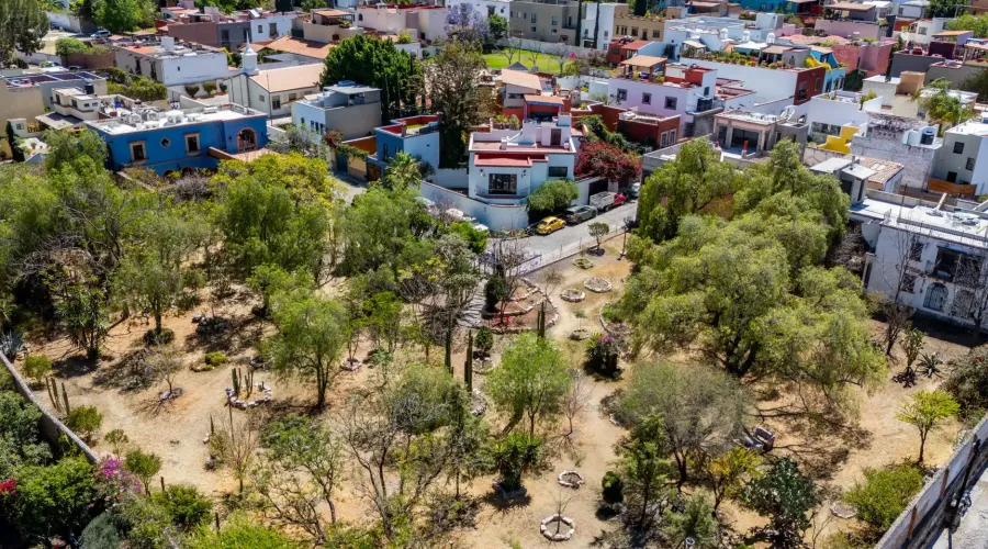 San Miguel de Allende, Mexico, 4 Bedrooms Bedrooms, ,4 BathroomsBathrooms,Residential,Pending,1768973
