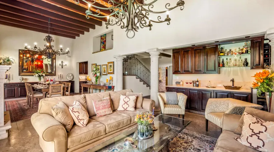 San Miguel de Allende, Mexico, 4 Bedrooms Bedrooms, ,4 BathroomsBathrooms,Residential,Pending,1768973