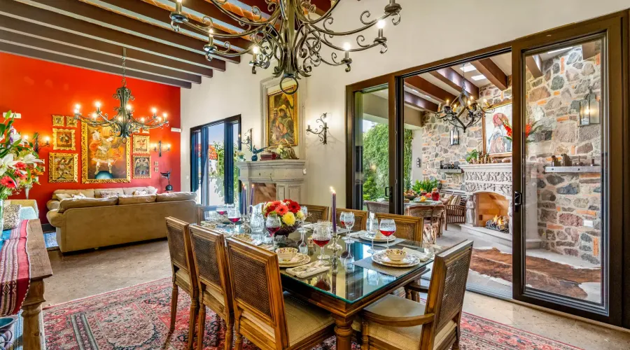 San Miguel de Allende, Mexico, 4 Bedrooms Bedrooms, ,4 BathroomsBathrooms,Residential,Pending,1768973