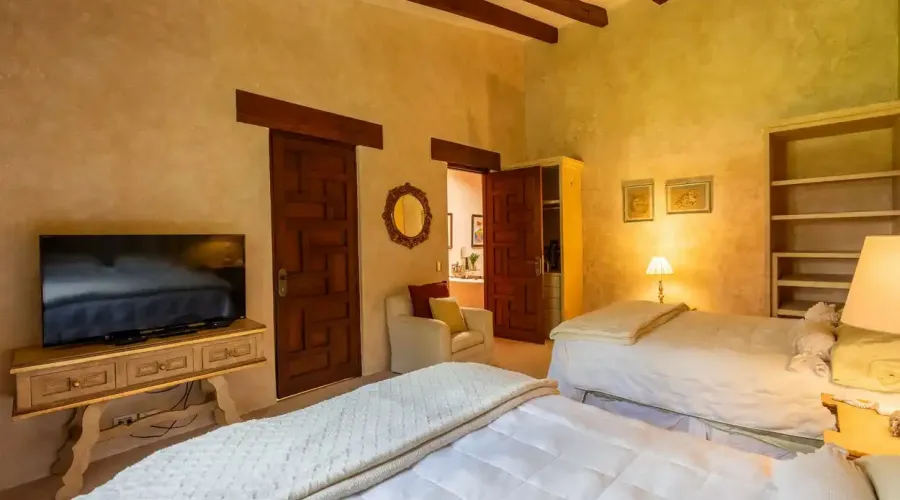 San Miguel de Allende, Mexico, 4 Bedrooms Bedrooms, ,4 BathroomsBathrooms,Residential,For Sale,1768977
