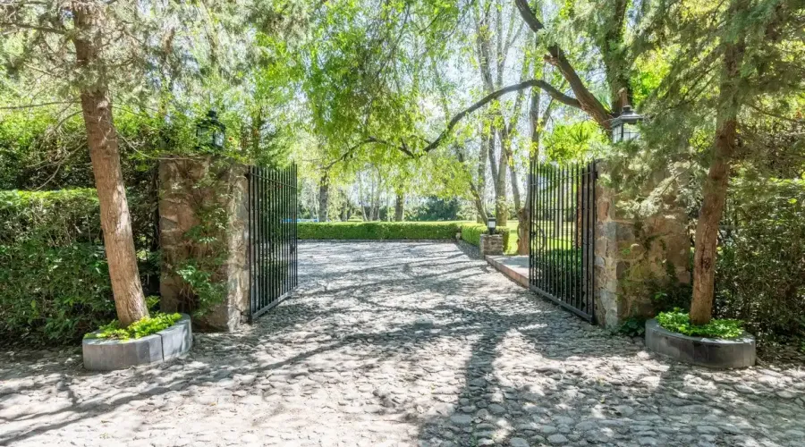 San Miguel de Allende, Mexico, 4 Bedrooms Bedrooms, ,4 BathroomsBathrooms,Residential,For Sale,1768977