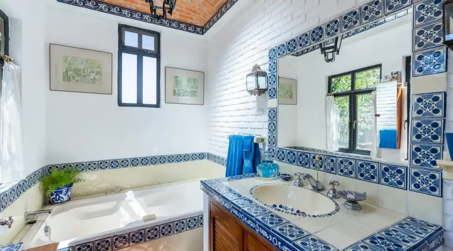 San Miguel de Allende, Mexico, 3 Bedrooms Bedrooms, ,3 BathroomsBathrooms,Residential,For Sale,1768978