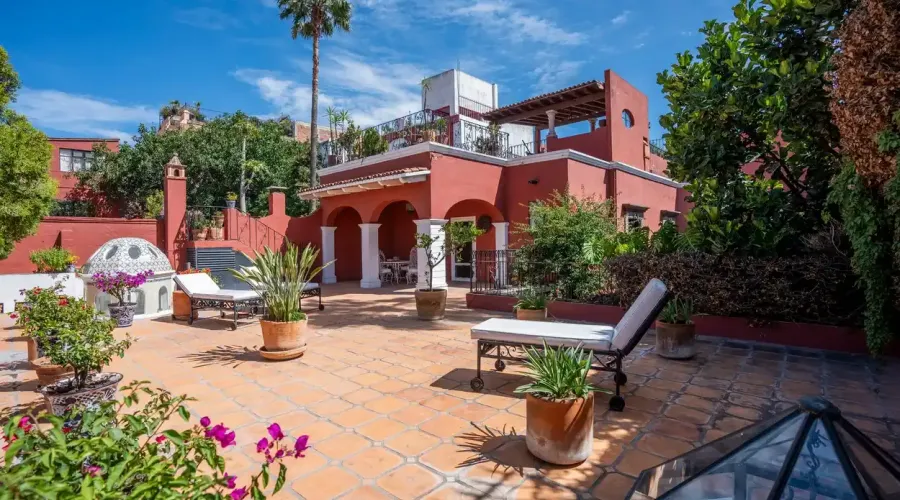 San Miguel de Allende, Mexico, 3 Bedrooms Bedrooms, ,3 BathroomsBathrooms,Residential,For Sale,1768978