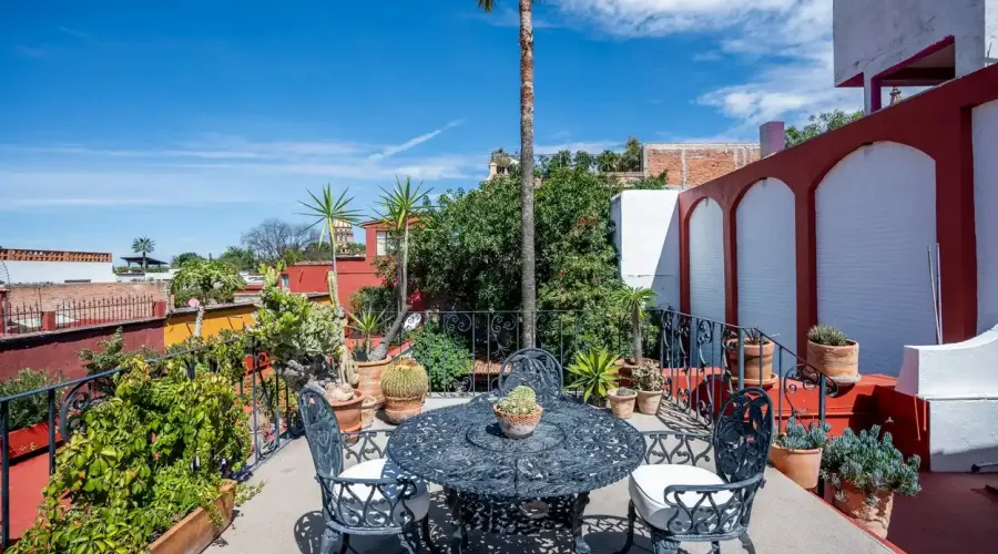 San Miguel de Allende, Mexico, 3 Bedrooms Bedrooms, ,3 BathroomsBathrooms,Residential,For Sale,1768978
