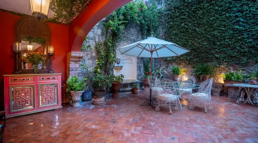 San Miguel de Allende, Mexico, 3 Bedrooms Bedrooms, ,3 BathroomsBathrooms,Residential,For Sale,1768978