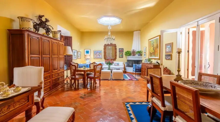 San Miguel de Allende, Mexico, 3 Bedrooms Bedrooms, ,3 BathroomsBathrooms,Residential,For Sale,1768978