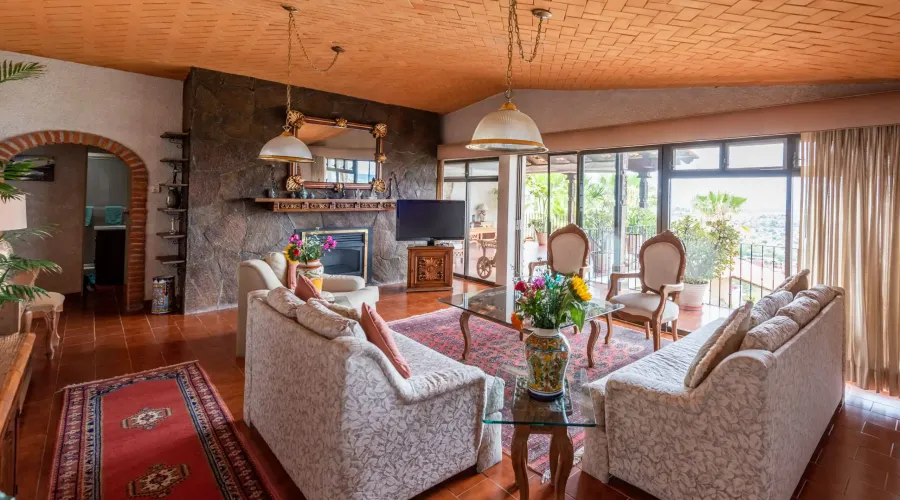 San Miguel de Allende, Mexico, 9 Bedrooms Bedrooms, ,8 BathroomsBathrooms,Residential,For Sale,1768979