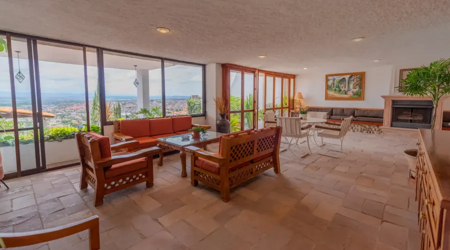 San Miguel de Allende, Mexico, 9 Bedrooms Bedrooms, ,8 BathroomsBathrooms,Residential,For Sale,1768979