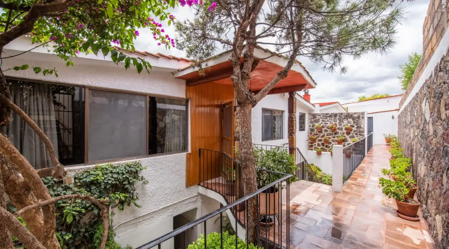 San Miguel de Allende, Mexico, 9 Bedrooms Bedrooms, ,8 BathroomsBathrooms,Residential,For Sale,1768979