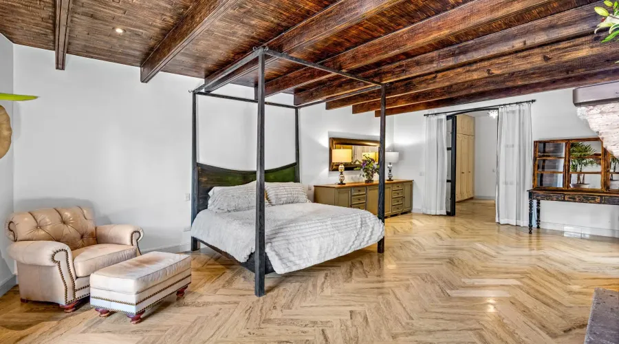 San Miguel de Allende, Mexico, 2 Bedrooms Bedrooms, ,2 BathroomsBathrooms,Residential,For Sale,1768980