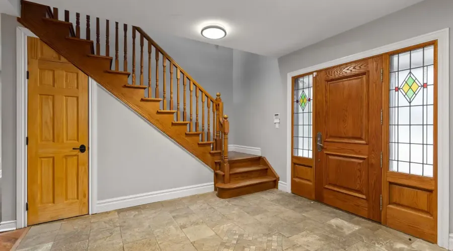 690 Meadow Wood Road, Mississauga, Ontario, L5J 2S6, Canada, 4 Bedrooms Bedrooms, ,3 BathroomsBathrooms,Residential,For Sale,Meadow Wood Road,1770194