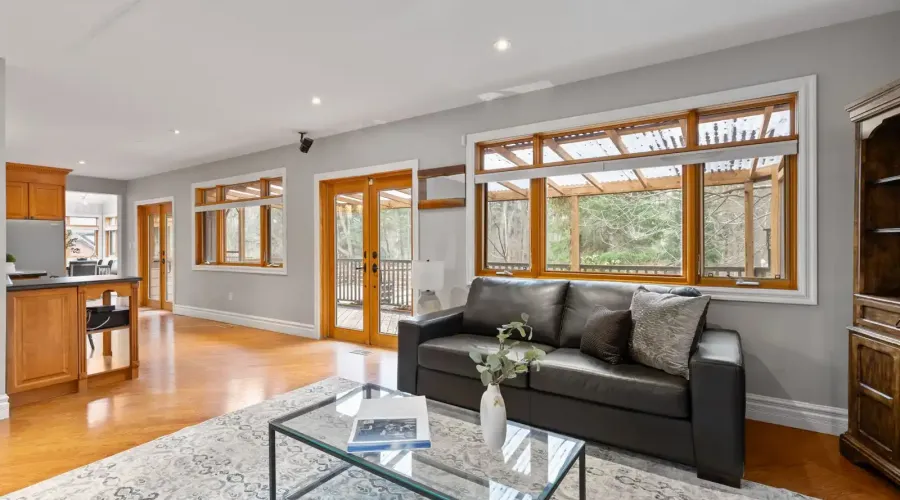 690 Meadow Wood Road, Mississauga, Ontario, L5J 2S6, Canada, 4 Bedrooms Bedrooms, ,3 BathroomsBathrooms,Residential,For Sale,Meadow Wood Road,1770194