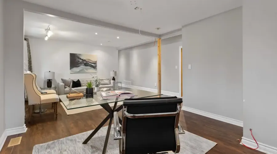 690 Meadow Wood Road, Mississauga, Ontario, L5J 2S6, Canada, 4 Bedrooms Bedrooms, ,3 BathroomsBathrooms,Residential,For Sale,Meadow Wood Road,1770194
