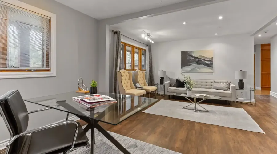 690 Meadow Wood Road, Mississauga, Ontario, L5J 2S6, Canada, 4 Bedrooms Bedrooms, ,3 BathroomsBathrooms,Residential,For Sale,Meadow Wood Road,1770194