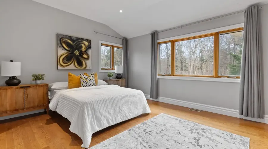 690 Meadow Wood Road, Mississauga, Ontario, L5J 2S6, Canada, 4 Bedrooms Bedrooms, ,3 BathroomsBathrooms,Residential,For Sale,Meadow Wood Road,1770194