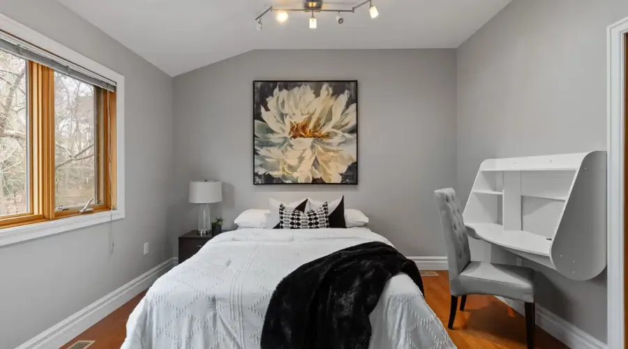 690 Meadow Wood Road, Mississauga, Ontario, L5J 2S6, Canada, 4 Bedrooms Bedrooms, ,3 BathroomsBathrooms,Residential,For Sale,Meadow Wood Road,1770194