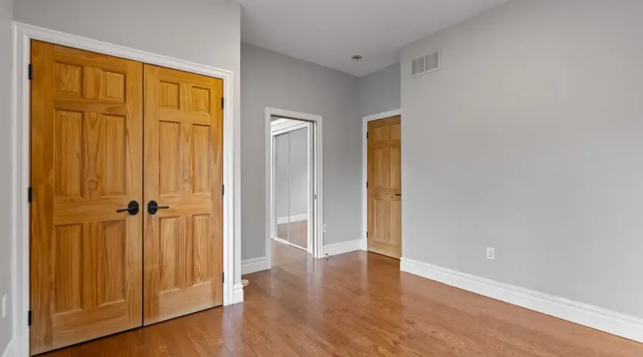 690 Meadow Wood Road, Mississauga, Ontario, L5J 2S6, Canada, 4 Bedrooms Bedrooms, ,3 BathroomsBathrooms,Residential,For Sale,Meadow Wood Road,1770194