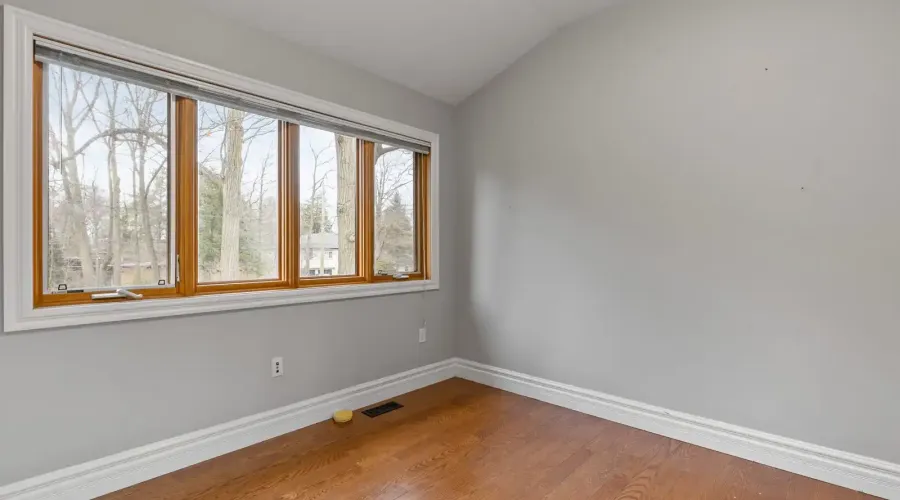 690 Meadow Wood Road, Mississauga, Ontario, L5J 2S6, Canada, 4 Bedrooms Bedrooms, ,3 BathroomsBathrooms,Residential,For Sale,Meadow Wood Road,1770194