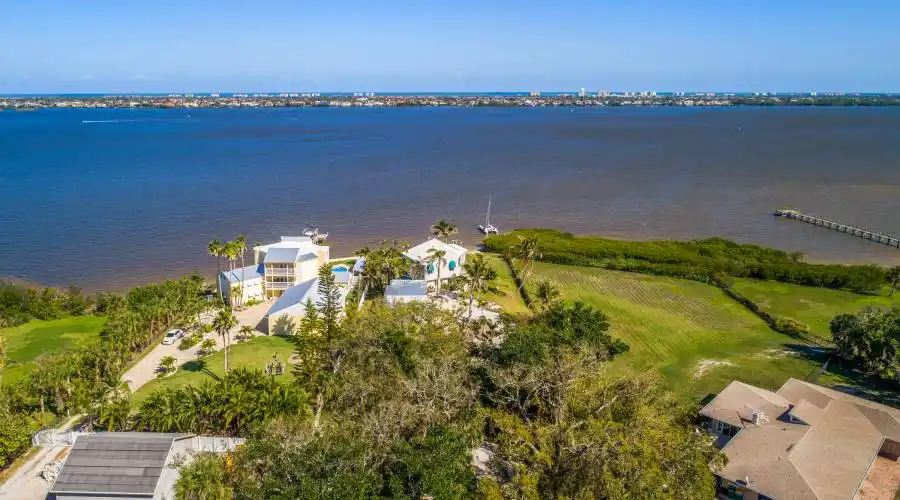 9094 S Tropical Trail,Merritt Island,Florida 32952,United States,3 Bedrooms Bedrooms,11 Rooms Rooms,2 BathroomsBathrooms,Residential,S Tropical Trail,173850