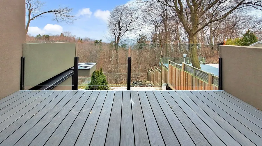 9 Fenwood Hts, Toronto, Ontario, Canada, 3 Bedrooms Bedrooms, ,3 BathroomsBathrooms,Residential,For Sale,Fenwood,1780470