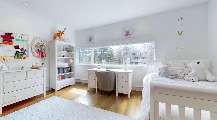 9 Fenwood Hts, Toronto, Ontario, Canada, 3 Bedrooms Bedrooms, ,3 BathroomsBathrooms,Residential,For Sale,Fenwood,1780470