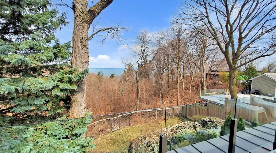 9 Fenwood Hts, Toronto, Ontario, Canada, 3 Bedrooms Bedrooms, ,3 BathroomsBathrooms,Residential,For Sale,Fenwood,1780470