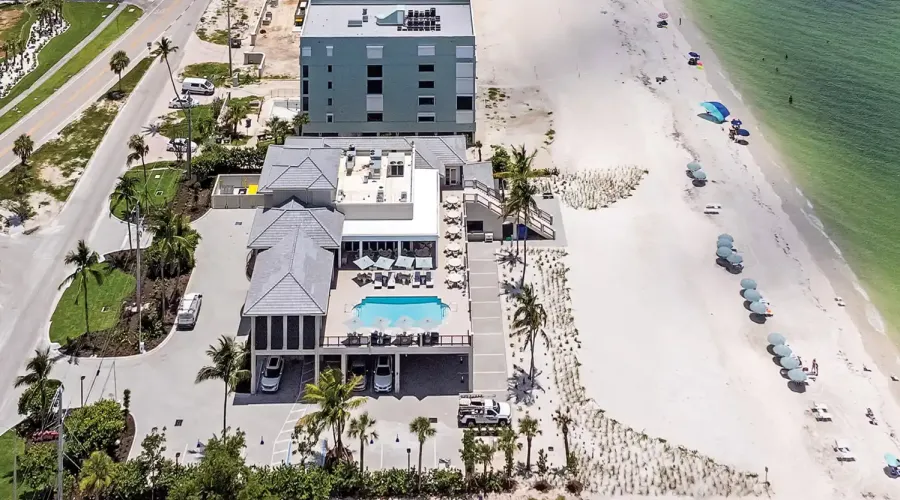 16524 Cellini Lane, Naples, Florida, 34110, United States, 4 Bedrooms Bedrooms, 9 Rooms Rooms,4 BathroomsBathrooms,Residential,For Sale,Cellini,1788576