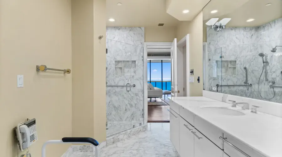 9999 Collins Ave PH 3D, BAL HARBOUR, Florida, 33154, United States, 3 Bedrooms Bedrooms, ,4 BathroomsBathrooms,Condo,For Sale,BAL HARBOUR TOWER,Collins Ave PH 3D,23,1790287