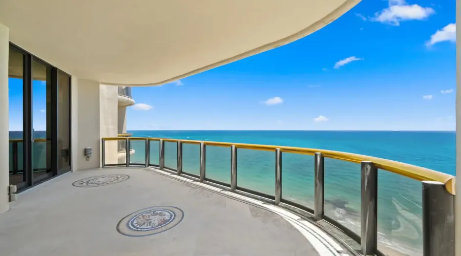 9999 Collins Ave PH 3D, BAL HARBOUR, Florida, 33154, United States, 3 Bedrooms Bedrooms, ,4 BathroomsBathrooms,Condo,For Sale,BAL HARBOUR TOWER,Collins Ave PH 3D,23,1790287