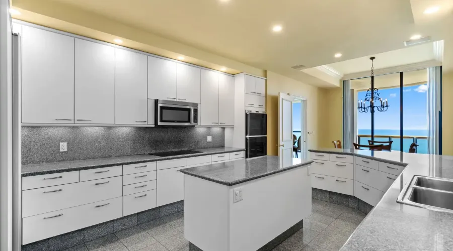 9999 Collins Ave PH 3D, BAL HARBOUR, Florida, 33154, United States, 3 Bedrooms Bedrooms, ,4 BathroomsBathrooms,Condo,For Sale,BAL HARBOUR TOWER,Collins Ave PH 3D,23,1790287