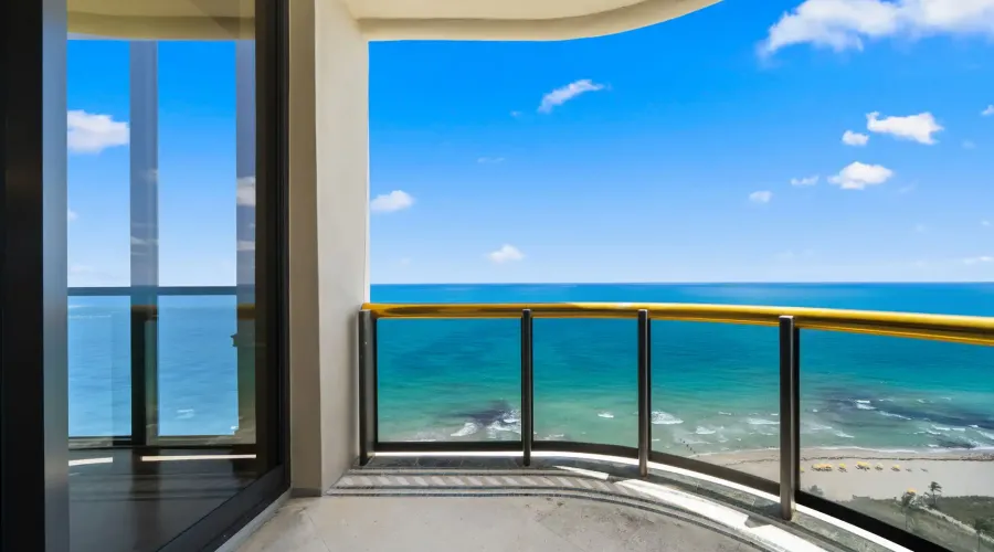 9999 Collins Ave PH 3D, BAL HARBOUR, Florida, 33154, United States, 3 Bedrooms Bedrooms, ,4 BathroomsBathrooms,Condo,For Sale,BAL HARBOUR TOWER,Collins Ave PH 3D,23,1790287