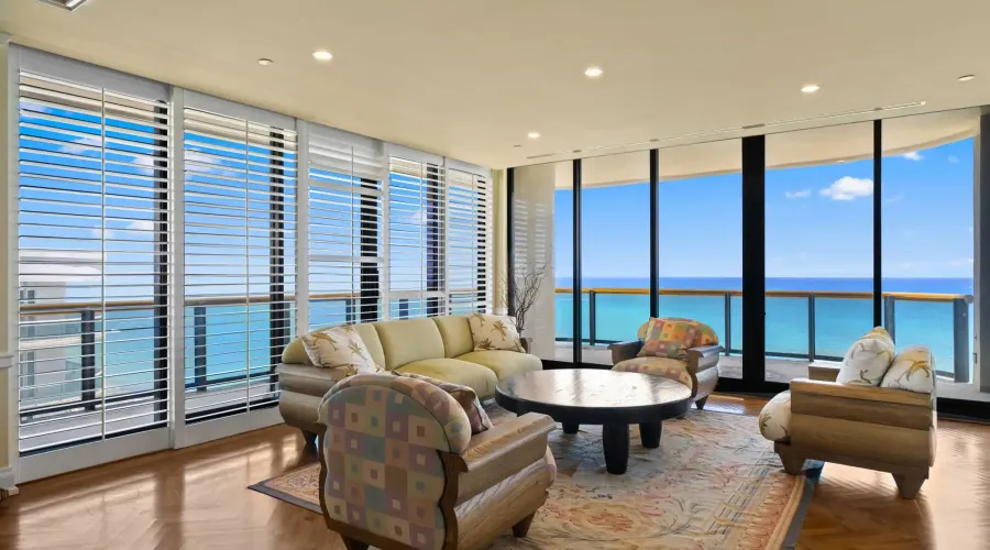 9999 Collins Ave PH 3D, BAL HARBOUR, Florida, 33154, United States, 3 Bedrooms Bedrooms, ,4 BathroomsBathrooms,Condo,For Sale,BAL HARBOUR TOWER,Collins Ave PH 3D,23,1790287