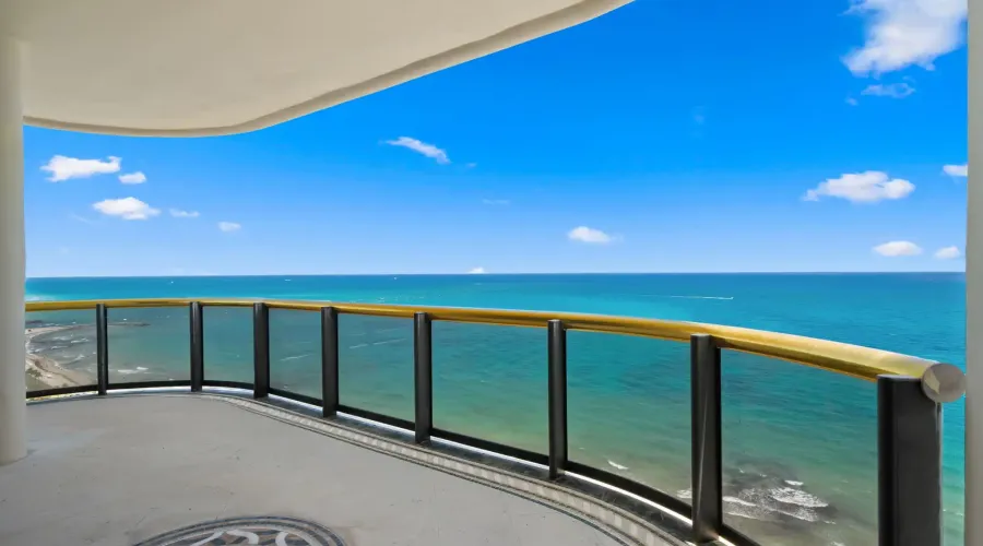 9999 Collins Ave PH 3D, BAL HARBOUR, Florida, 33154, United States, 3 Bedrooms Bedrooms, ,4 BathroomsBathrooms,Condo,For Sale,BAL HARBOUR TOWER,Collins Ave PH 3D,23,1790287