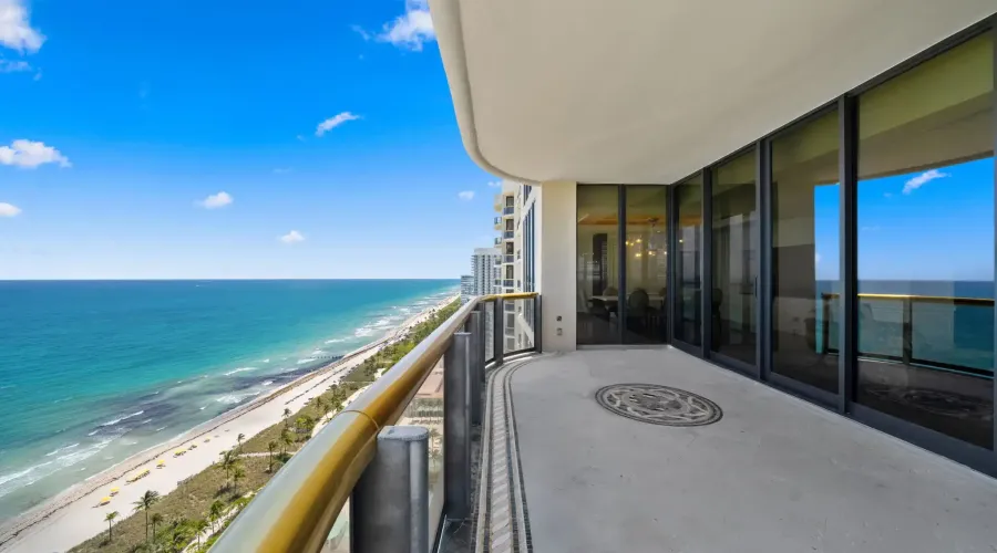 9999 Collins Ave PH 3D, BAL HARBOUR, Florida, 33154, United States, 3 Bedrooms Bedrooms, ,4 BathroomsBathrooms,Condo,For Sale,BAL HARBOUR TOWER,Collins Ave PH 3D,23,1790287
