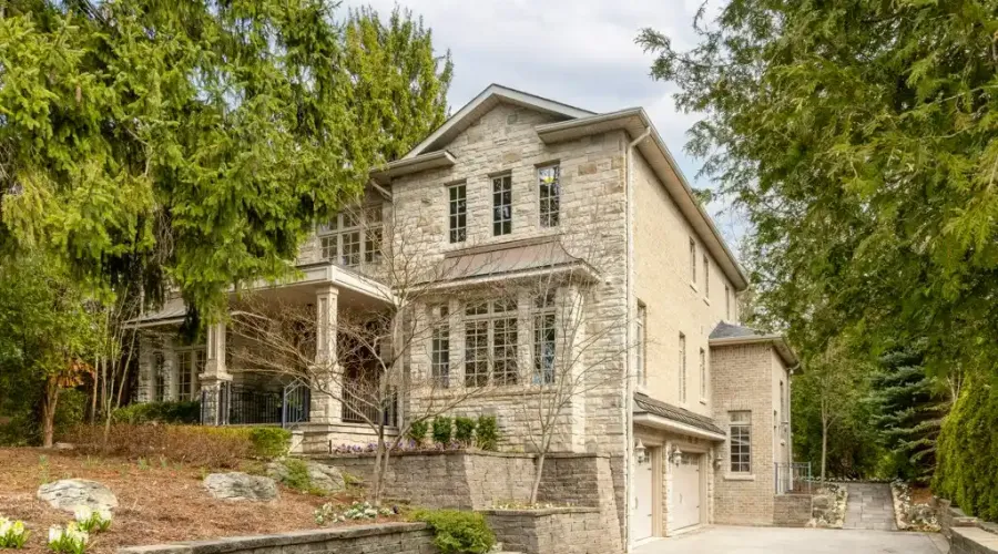 1173 Woodeden Drive, Mississauga, Ontario, L5H 2T7, Canada, 6 Bedrooms Bedrooms, ,6 BathroomsBathrooms,Residential,For Sale,Woodeden Drive,1795700