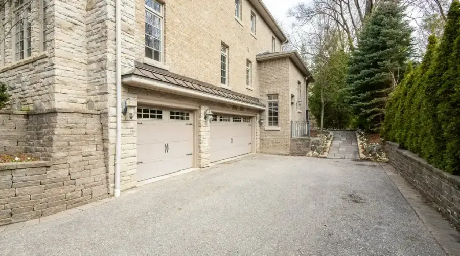 1173 Woodeden Drive, Mississauga, Ontario, L5H 2T7, Canada, 6 Bedrooms Bedrooms, ,6 BathroomsBathrooms,Residential,For Sale,Woodeden Drive,1795700