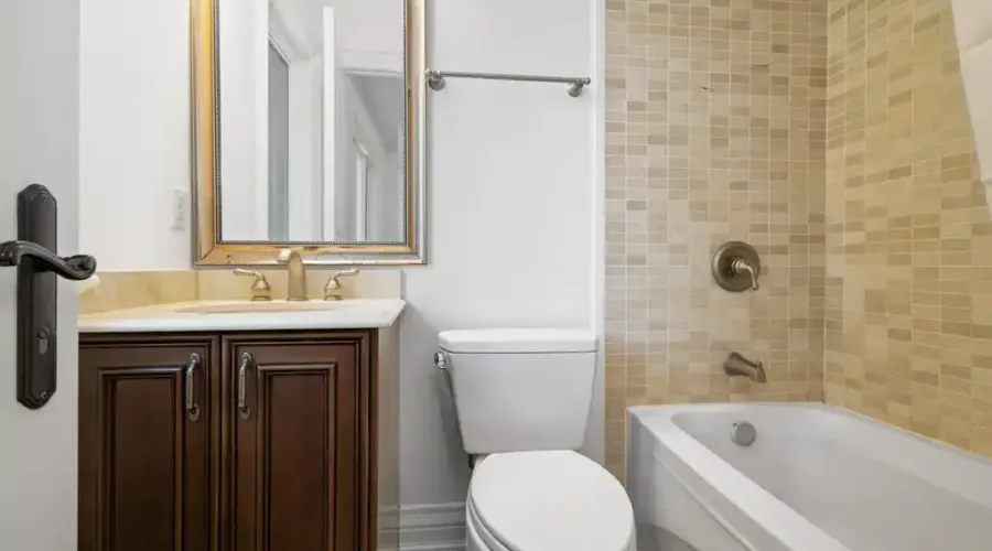 1173 Woodeden Drive, Mississauga, Ontario, L5H 2T7, Canada, 6 Bedrooms Bedrooms, ,6 BathroomsBathrooms,Residential,For Sale,Woodeden Drive,1795700